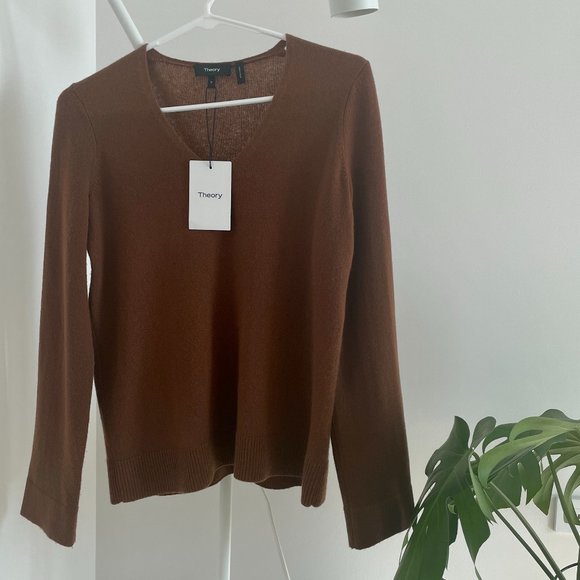 Theory Sweaters - Theory 100% Cashmere Sweater, Color Cocoa, Size S